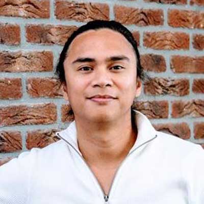 Tim Santos